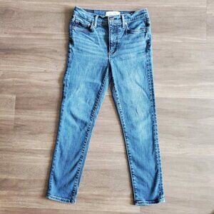 Aritzia Denim Forum The Niko Mid-rise Skinny Crop Medium Wash Jeans Size…